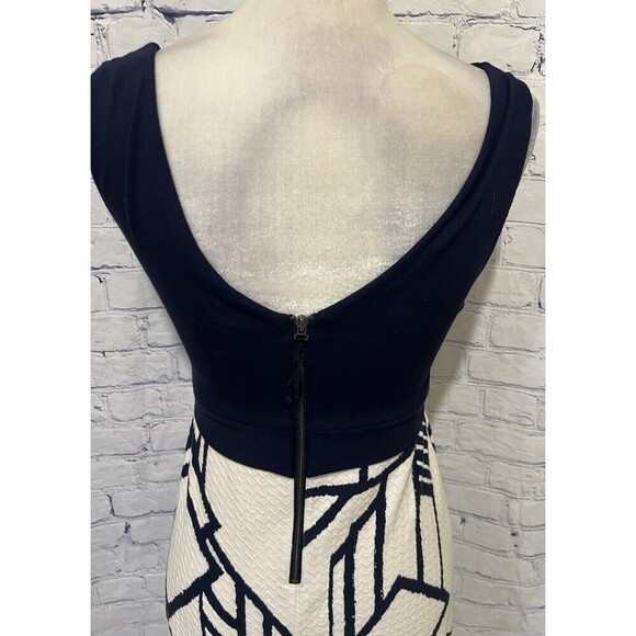 ANTHROPOLOGIE Dress HD in Paris Blue White Art Deco Print Size 2 - Picture 6 of 9
